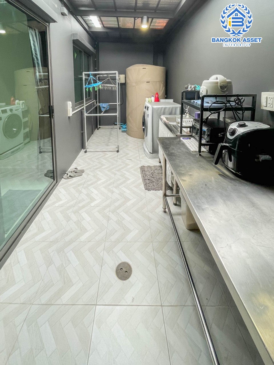 ทาวน์เฮ้าส์มือสองย่านนนทบุรี ม.สิริเพลส ราชพฤกษ์-รัตนาธิเบศร์ ฟังก์ชัน 4 ห้องนอน 3 ห้องน้ำ 2 ที่จอดรถ สภาพสวย ทำเลเยี่ยม เชื่อมต่อถ.รัตนาธิเบศร์, ถ.กาญจนาภิเษก, ถ.บางกรวย-ไทรน้อย, ถ.ชัยพฤกษ์ ใกล้เซ็นทรัลเวสต์เกต และรถไฟฟ้าสายสีม่วง "สถานีบางพลู"